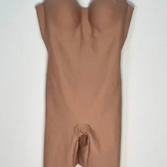 SKIMS UNDERWIRE MID THIGH BODYSUIT IN SIENNA SIZE M - Picture 3 of 5